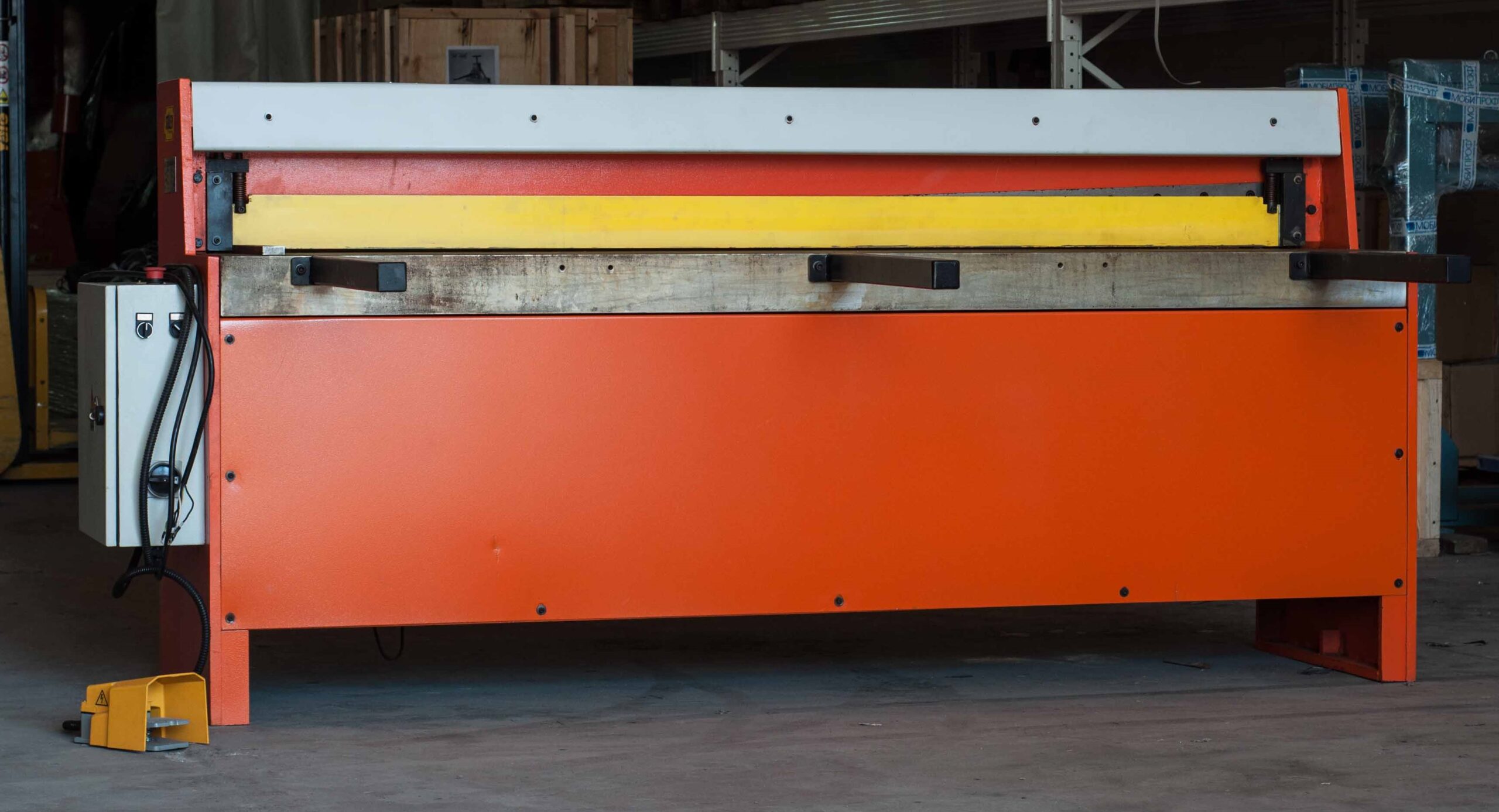 Гильотина электромеханическая Stalex Q11-2x2050 — изображение 3