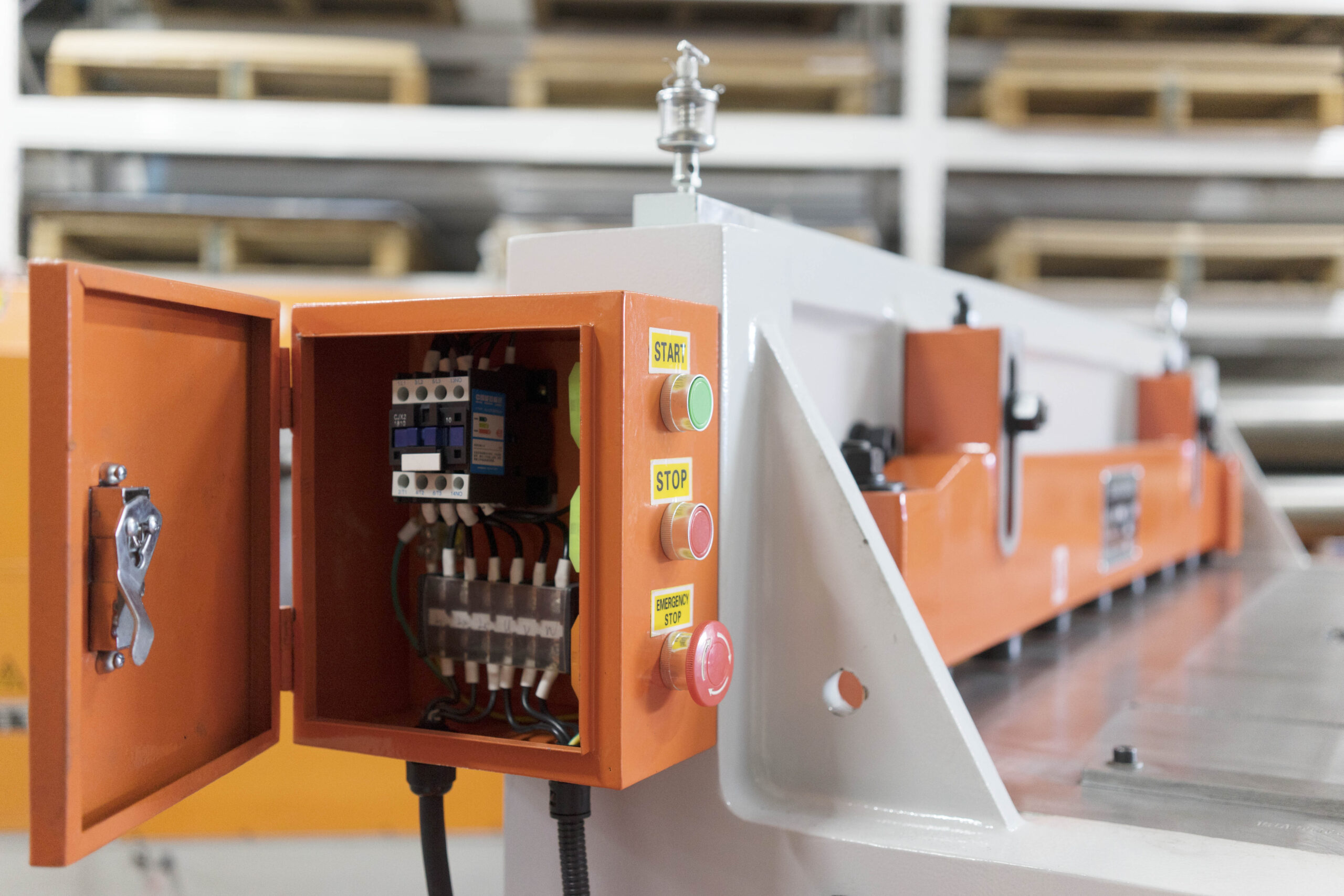 Гильотина электромеханическая Stalex Q11-3x1500 — изображение 5