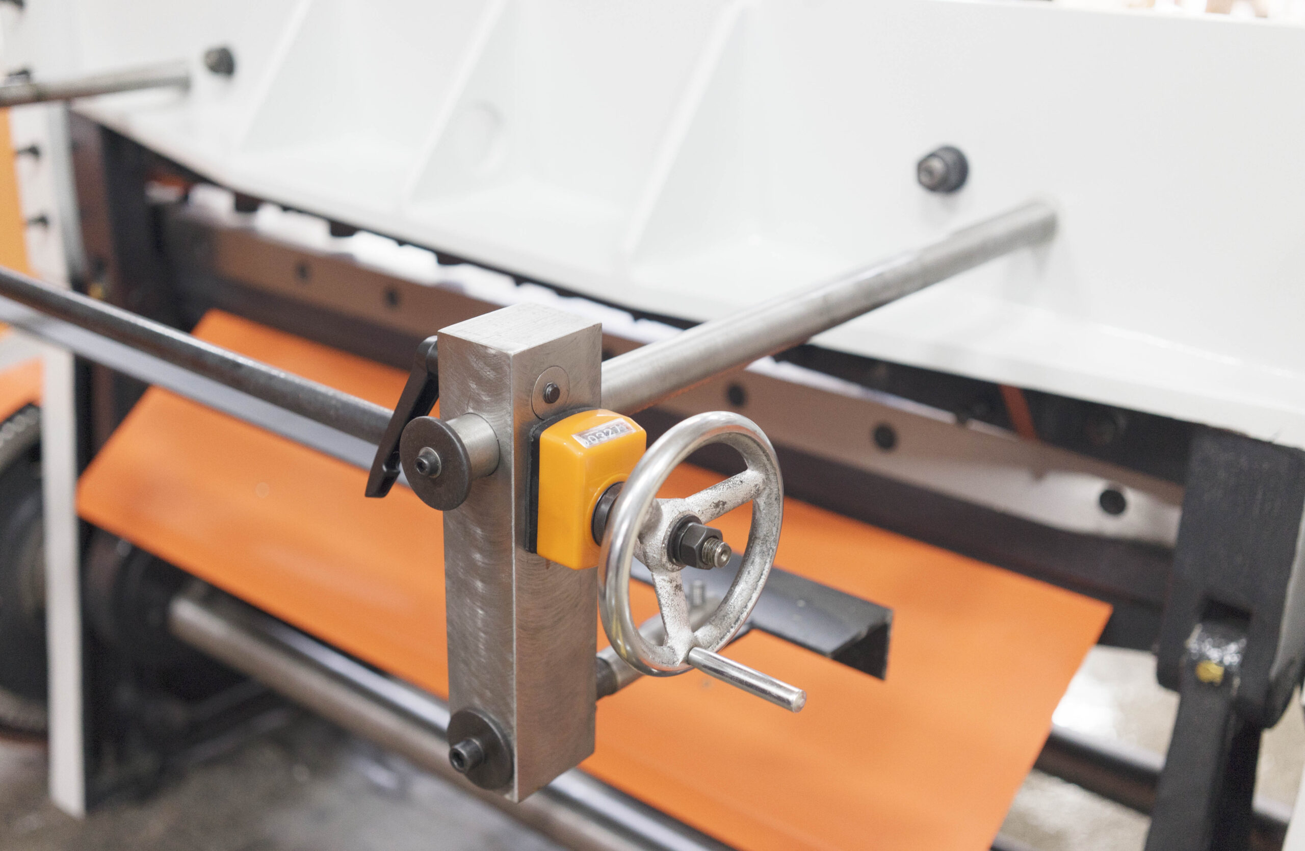 Гильотина электромеханическая Stalex Q11-3x1500 — изображение 6