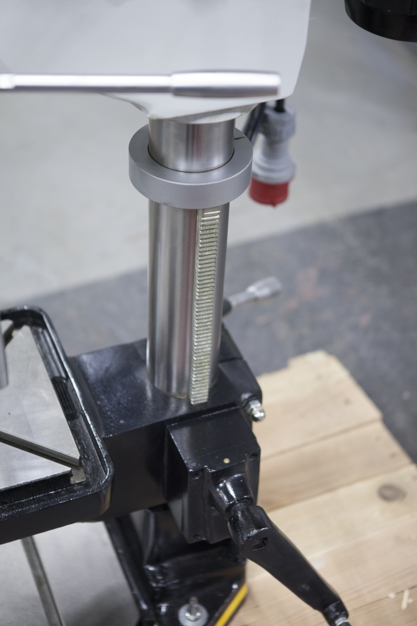 Сверлильно-резьбонарезной станок STALEX MTB-25 — изображение 10