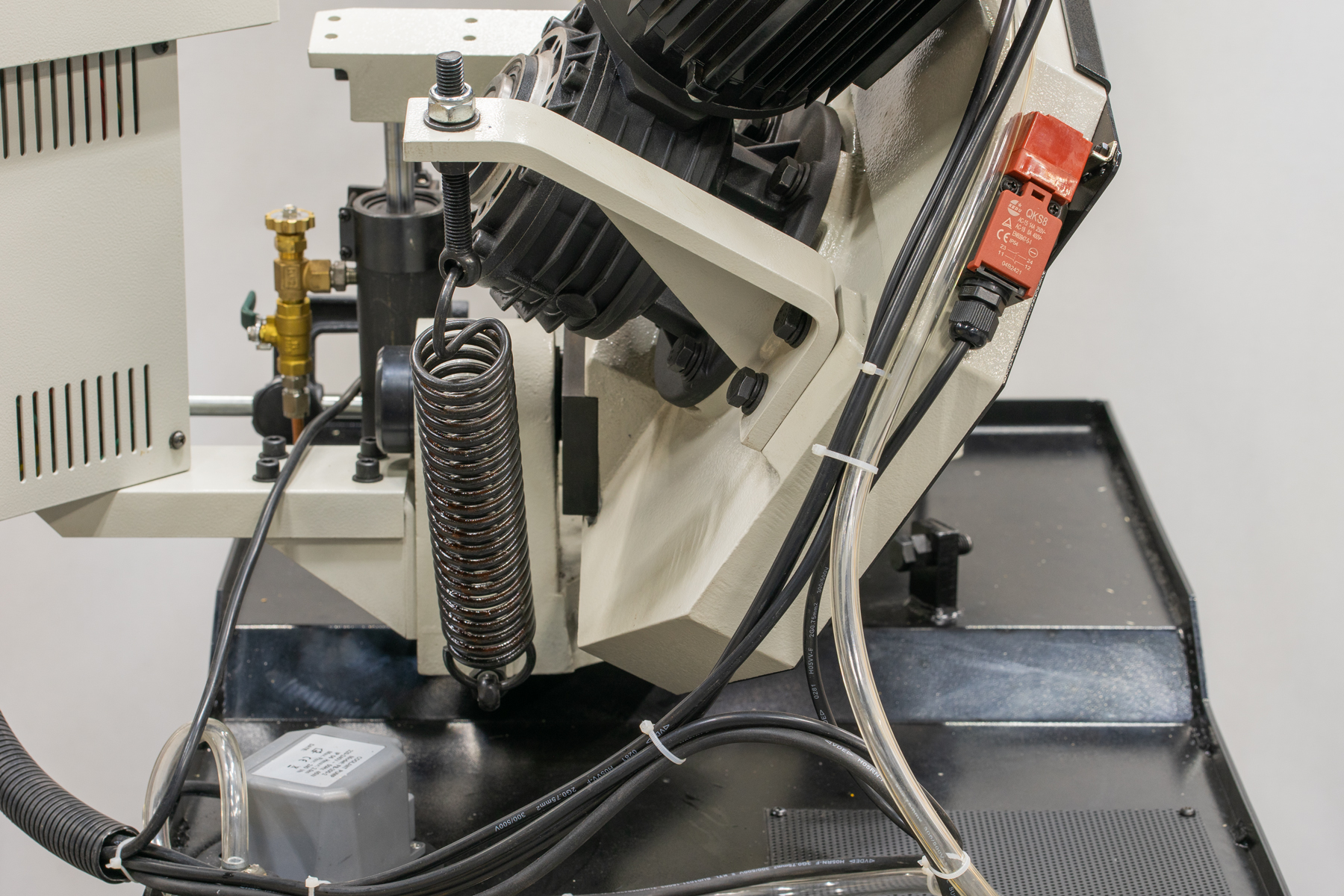 Станок ленточнопильный Stalex BSМ-220GV — изображение 8