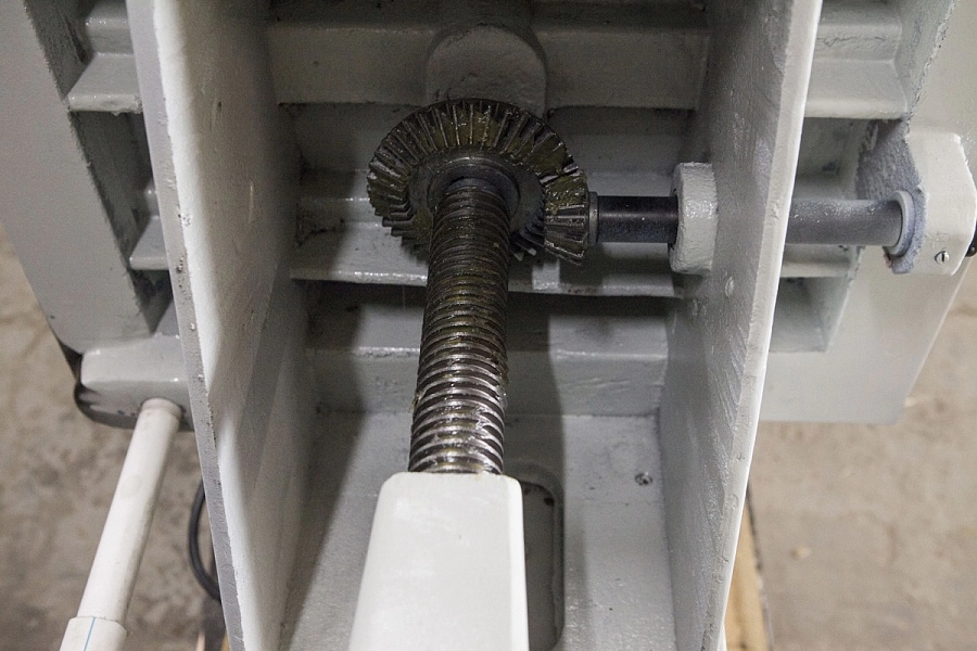 Станок сверлильный тяжелый