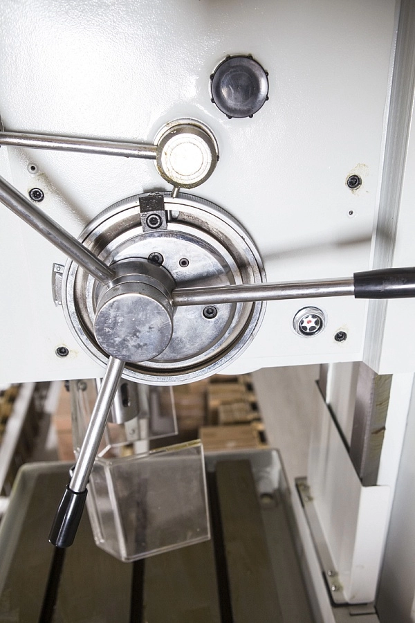 Станок сверлильный тяжелый